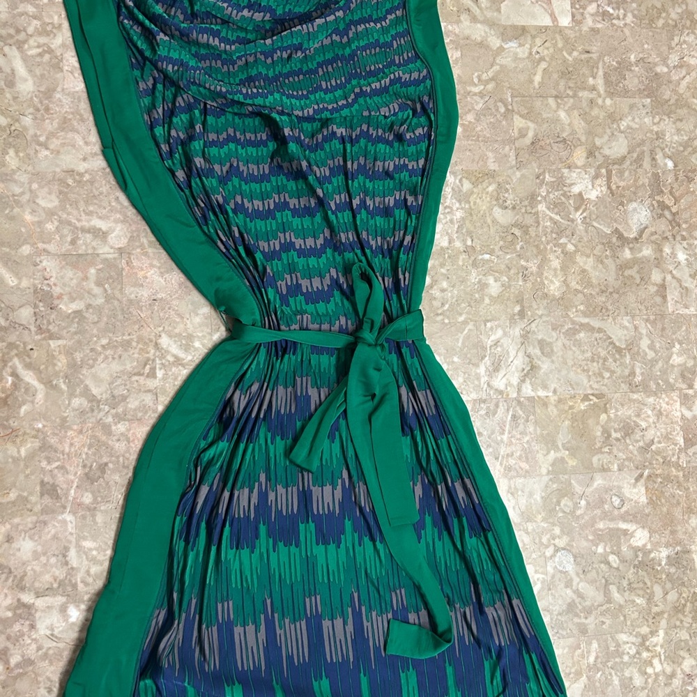 BCBGMaxAzria Green and Blue Midi Dress